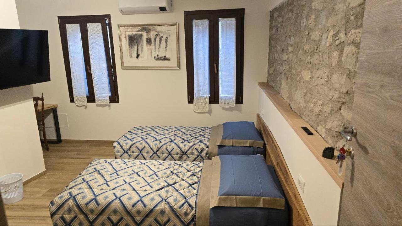 Ca Mandarein Panzió Quattro Castella Kültér fotó